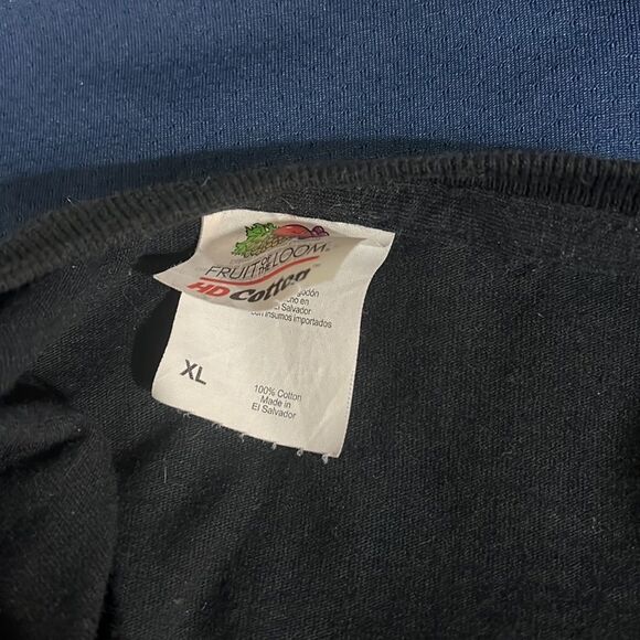 “i Love Animals” Tee - Picture 4 of 4